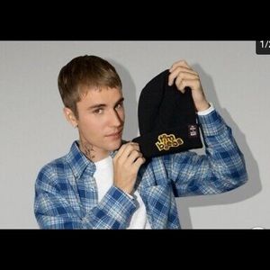Justin Bieber “ Tim Biebs “ one size beanie hat black !!
